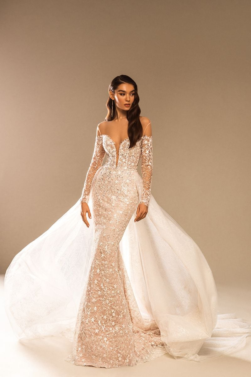 Missing image for Sample Wedding dress Aurora size 6 in stock