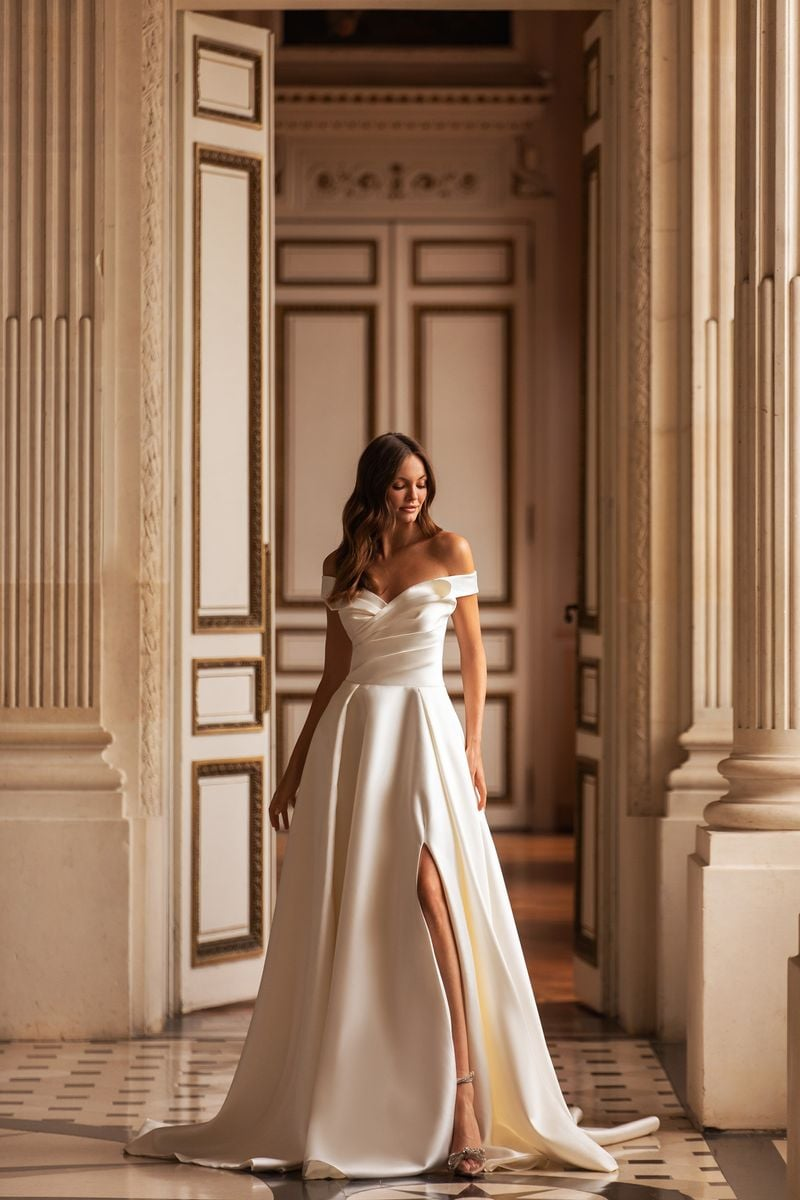 Missing image for Wedding dress CT-010