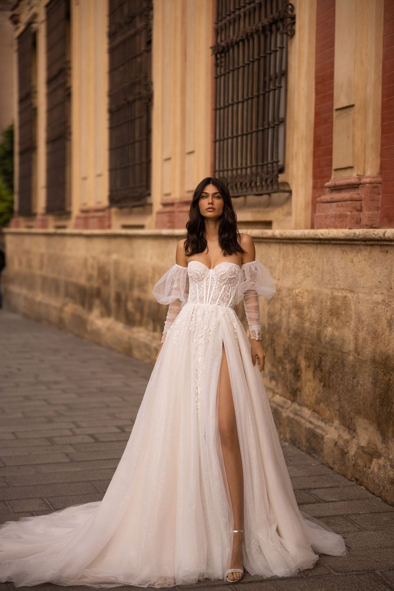 Missing image for Wedding dress Caramel