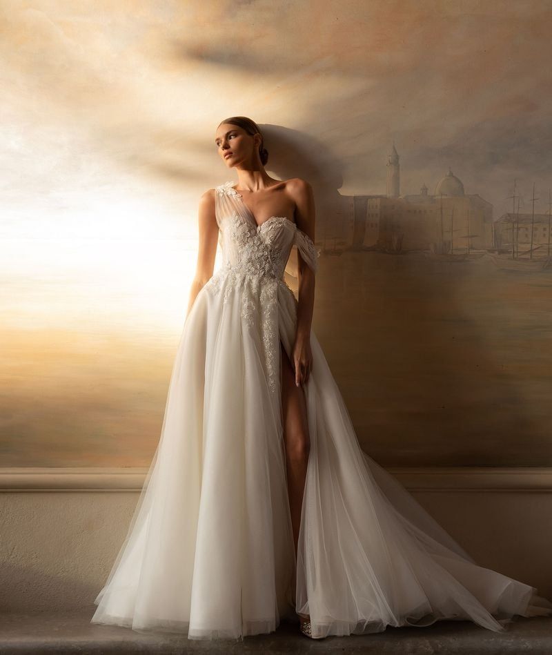 Missing image for Wedding dress LEIRA
