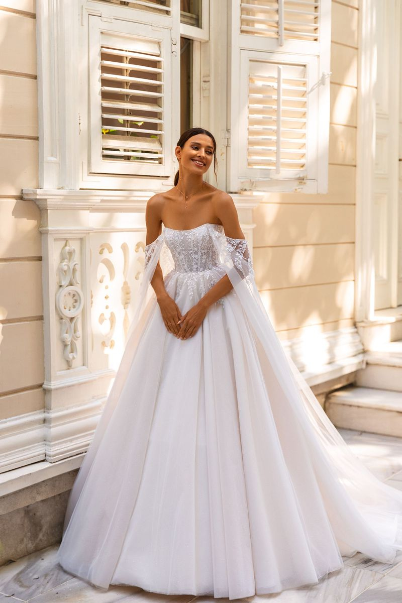 Missing image for Wedding dress  Odri 